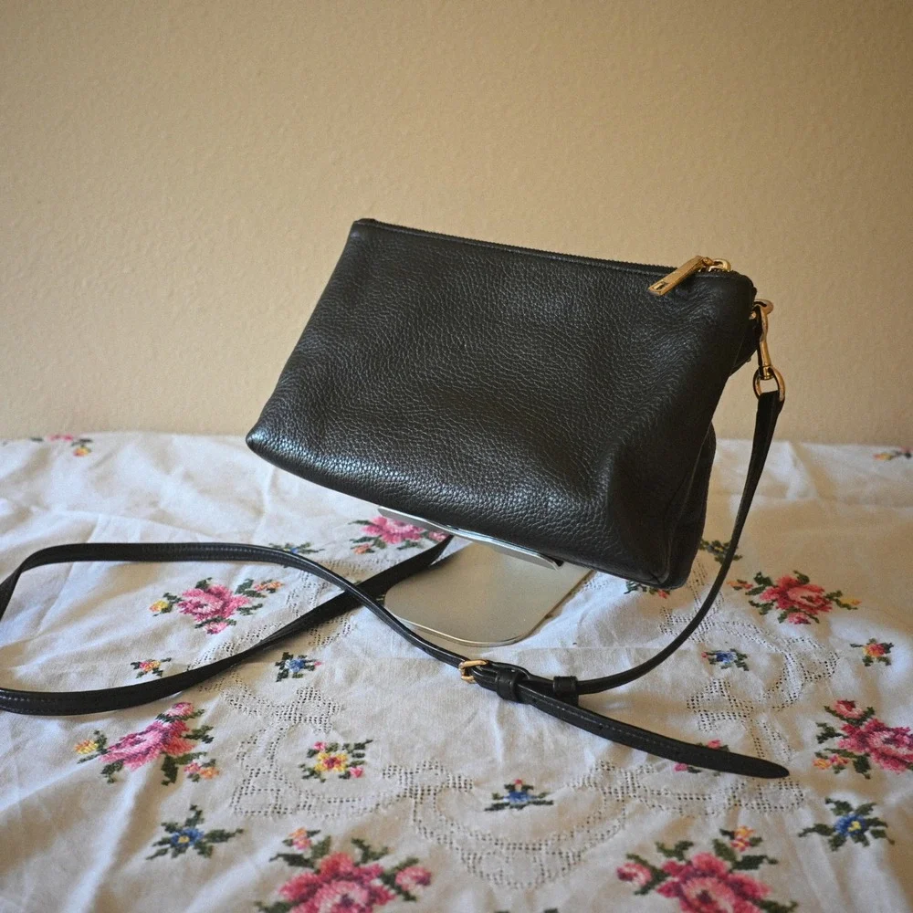 Coach Black Pebbled Leather Double Zip Crossbody Bag Gold Hardware